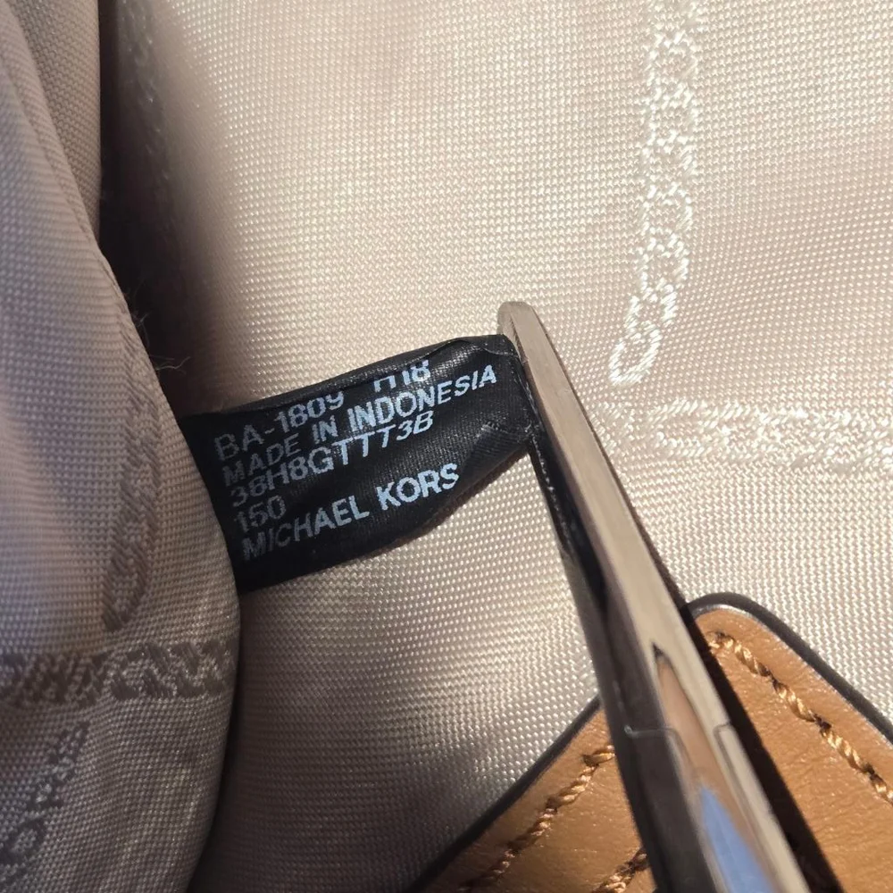 Michael Kors Jet Set Tote Bag Medium White and Brown